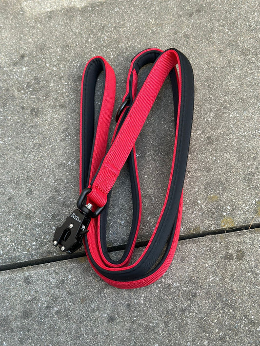 Taktische Hundeleine ULTRA LIGHT XXS Rot – 1,5 m mit Mini-Froschkarabiner