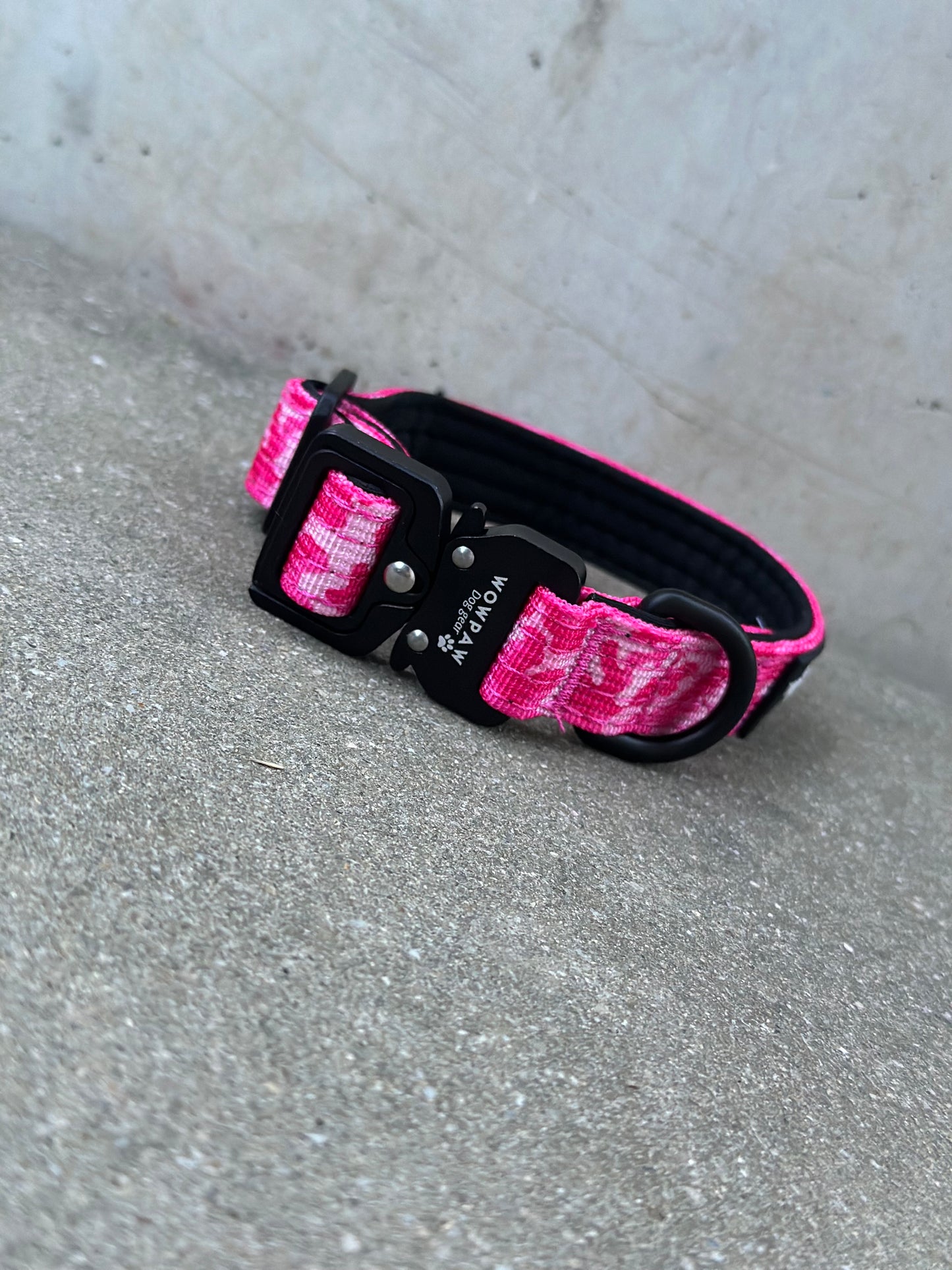 Hochwertiges taktisches Hundehalsband XXS 2cm Pink Camouflage