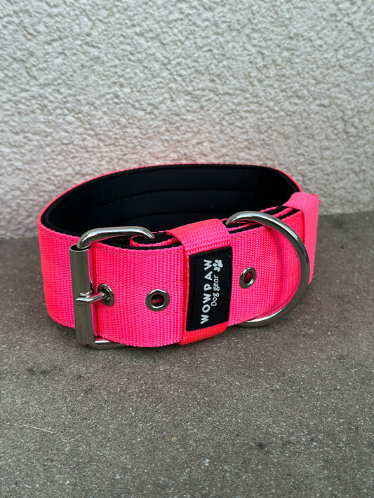 Hochwertiges Basic Hundehalsband Neonpink Größe S