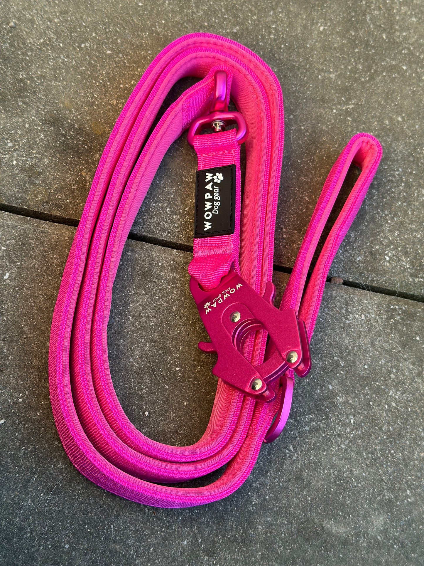 Taktische Hundeleine ULTRA LIGHT Magenta Edition 360° drehbar Länge 1,8m