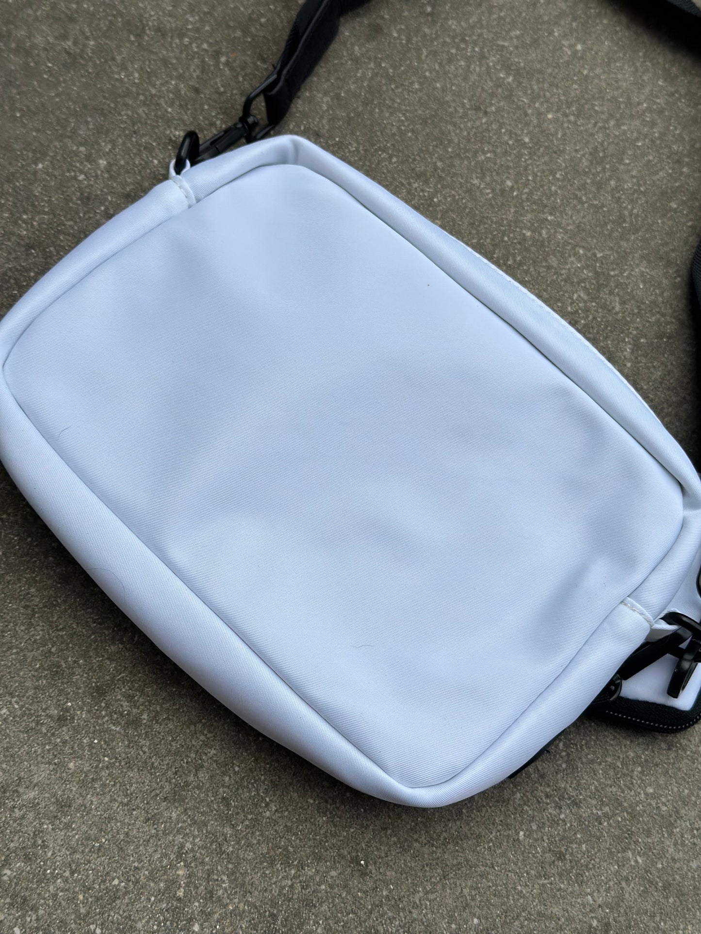 Umhängtasche & Leckerli-Tasche